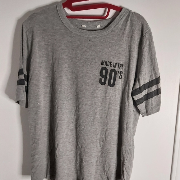 3/25$ 💚Stiches gray tee shirt - Picture 5 of 5